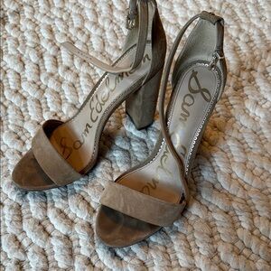 Sam Edelman Women's Tan Suede Heels